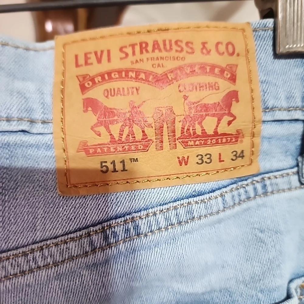 Levis Men  511 Light Wash Jeans Size 33x34